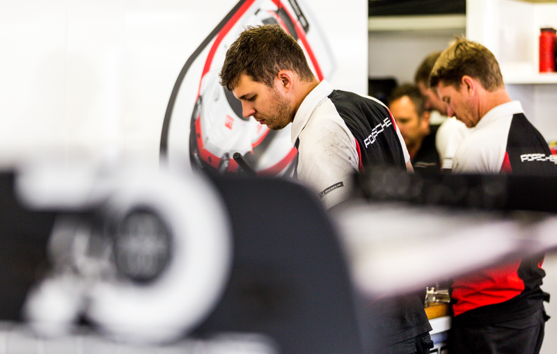 Illustration for article titled Your Spectacular On-The-Ground Thursday Le Mans Photo Gallery Is Here
